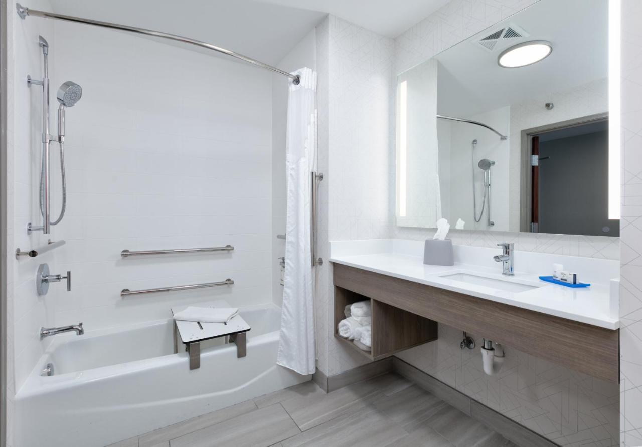 Holiday Inn Express Hotel & Suites Shakopee By Ihg Bagian luar foto