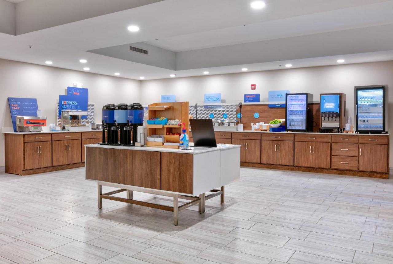 Holiday Inn Express Hotel & Suites Shakopee By Ihg Bagian luar foto