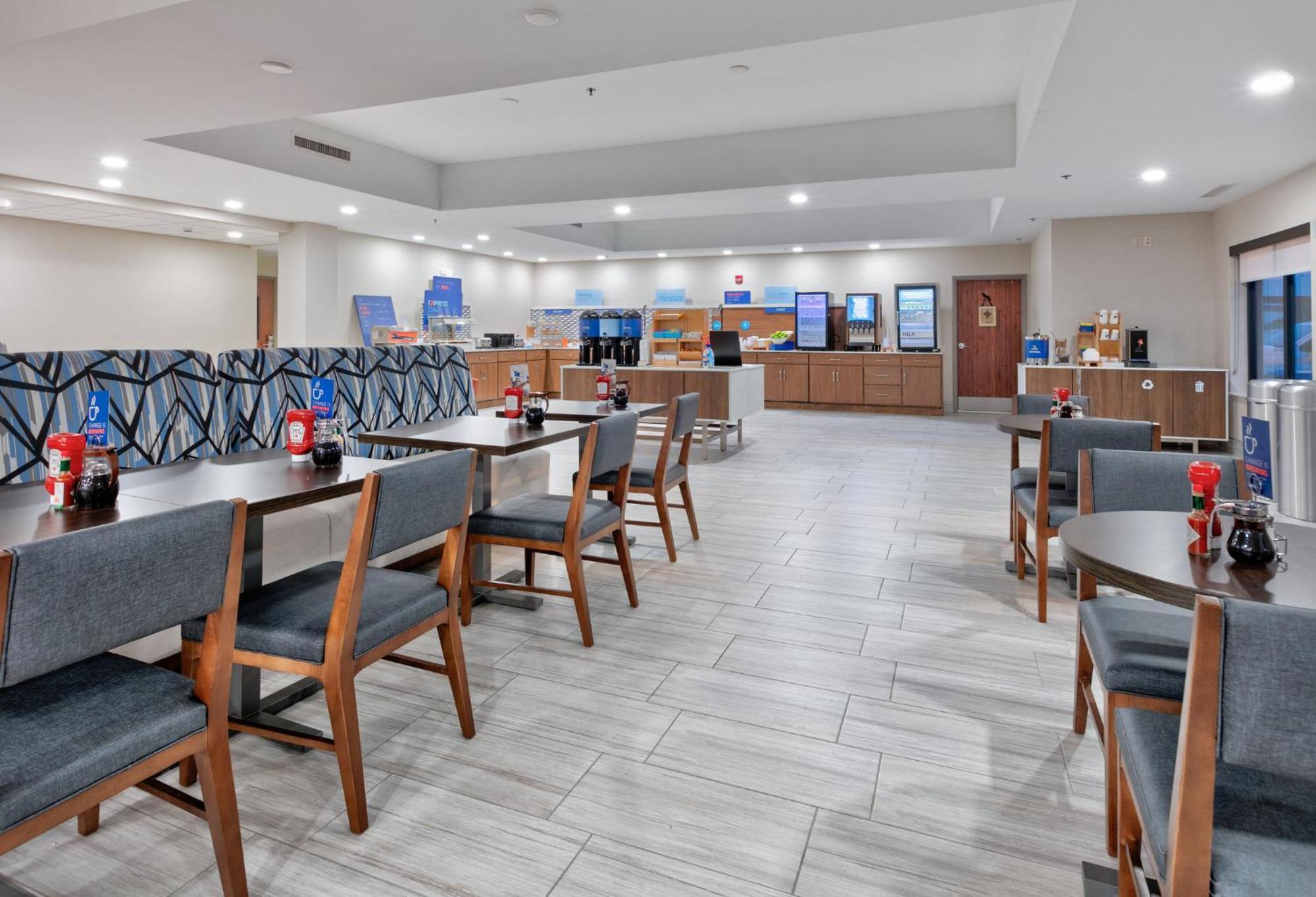 Holiday Inn Express Hotel & Suites Shakopee By Ihg Bagian luar foto