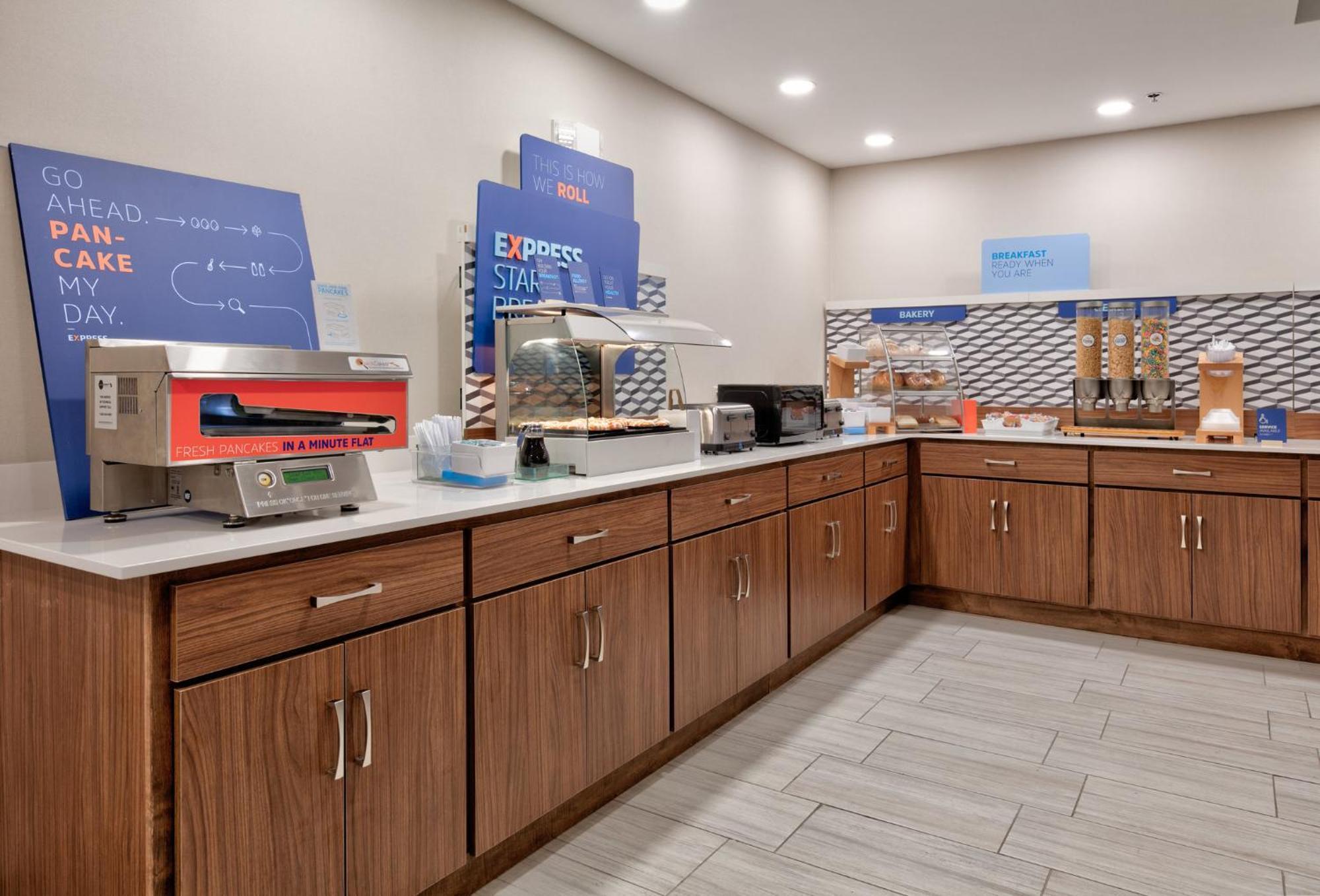 Holiday Inn Express Hotel & Suites Shakopee By Ihg Bagian luar foto