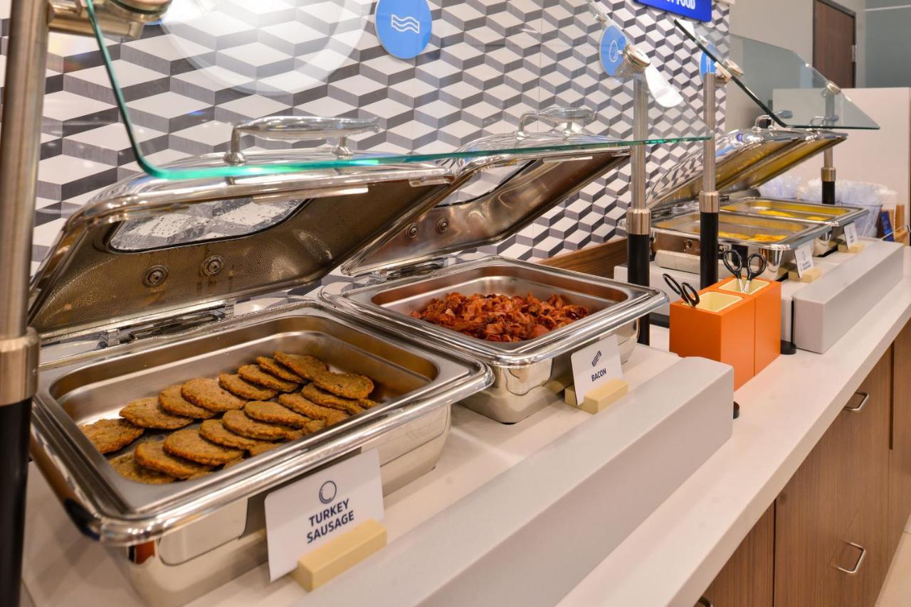 Holiday Inn Express Hotel & Suites Shakopee By Ihg Bagian luar foto