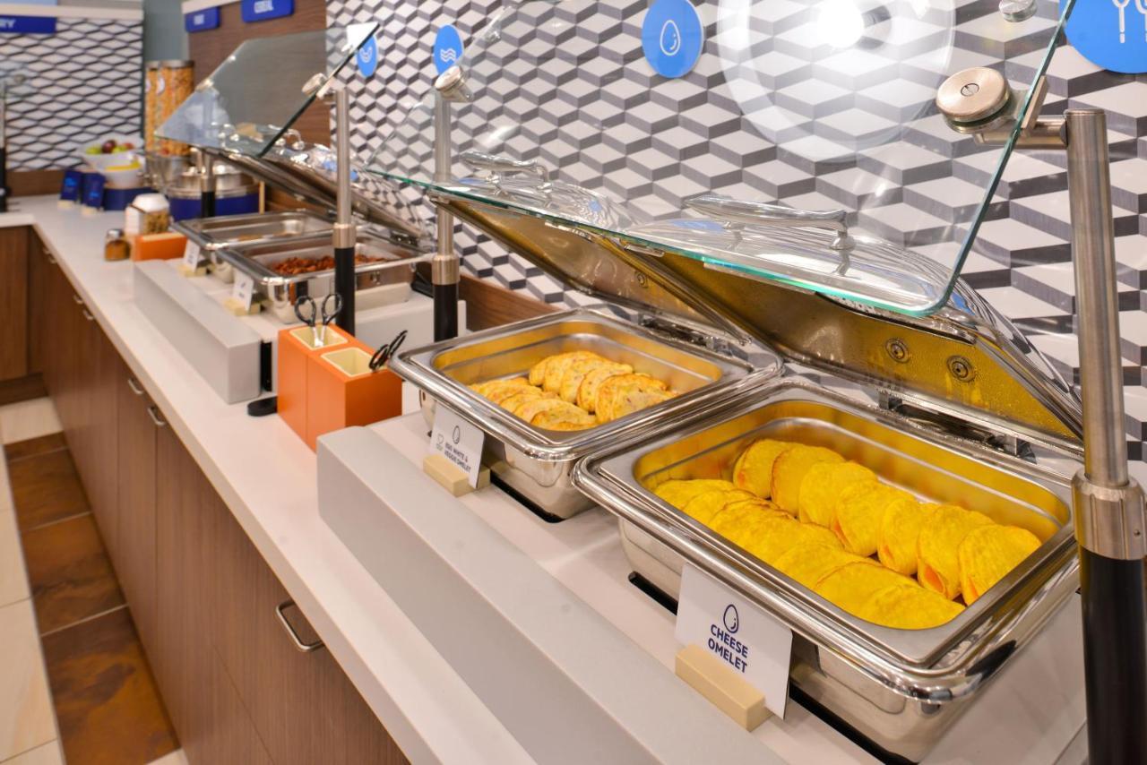 Holiday Inn Express Hotel & Suites Shakopee By Ihg Bagian luar foto